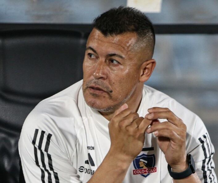 Jorge Almirón analiza su debut triunfal en Colo Colo y explica por qué Arturo Vidal es importante para su proyecto | Twitter