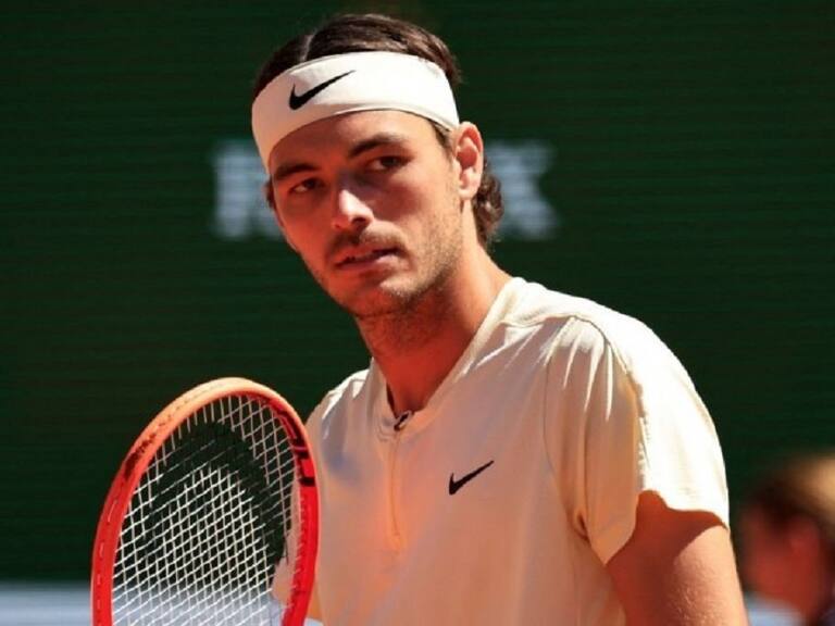 Taylor Fritz hizo callar a todo el público de Roland Garros después de ganarle al local Arthur Rinderknech