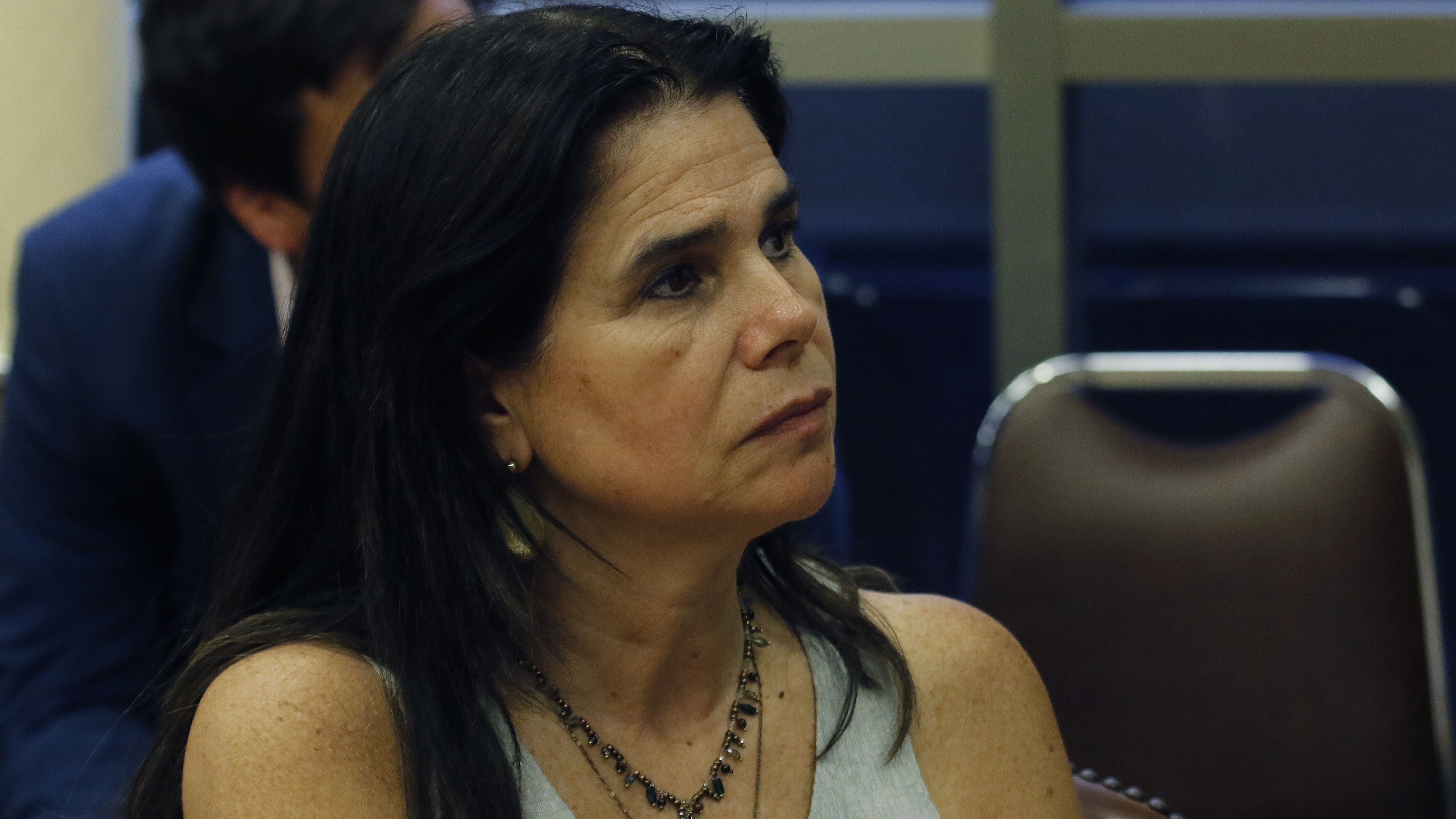 07 DE ENERO DE 2020/VALPARAISOLa diputada Ximena Ossandon, durante la sesion de la Comision de Salud de la Camara de Diputados, en donde se inicia el estudio del proyecto de ley que prohíbe el uso excesivo de la fuerza, así como la utilización de medios disuasivos que afecten la integridad física de las personas, y exige el respeto de los derechos humanos en el contexto de control o disolución de manifestaciones públicas por parte del personal policial.
FOTO: LEONARDO RUBILAR CHANDIA/AGENCIAUNO