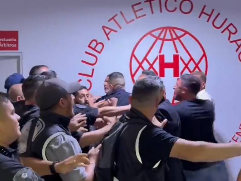 Directivos de Huracán explotan en el camarín de los árbitros tras la igualdad ante Boca Juniors