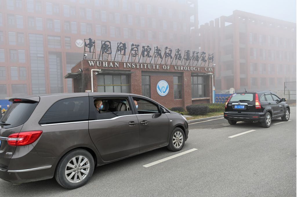 Expertos de la OMS en su visita oficial en Wuhan