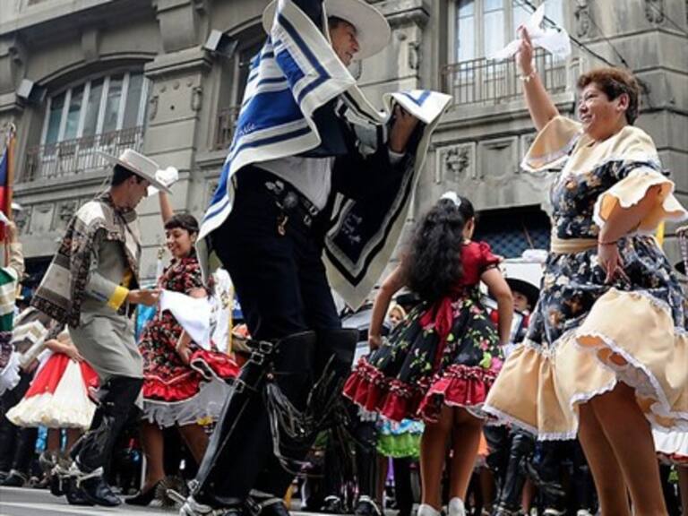 Disfruta las payas futboleras de Los Tenores de ADN