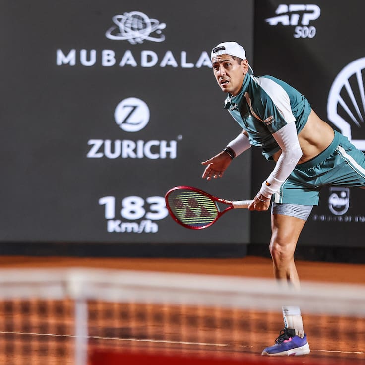 Tabilo aprovecha los problemas físicos de su rival para remontar y avanzar a los cuartos de final en Río de Janeiro