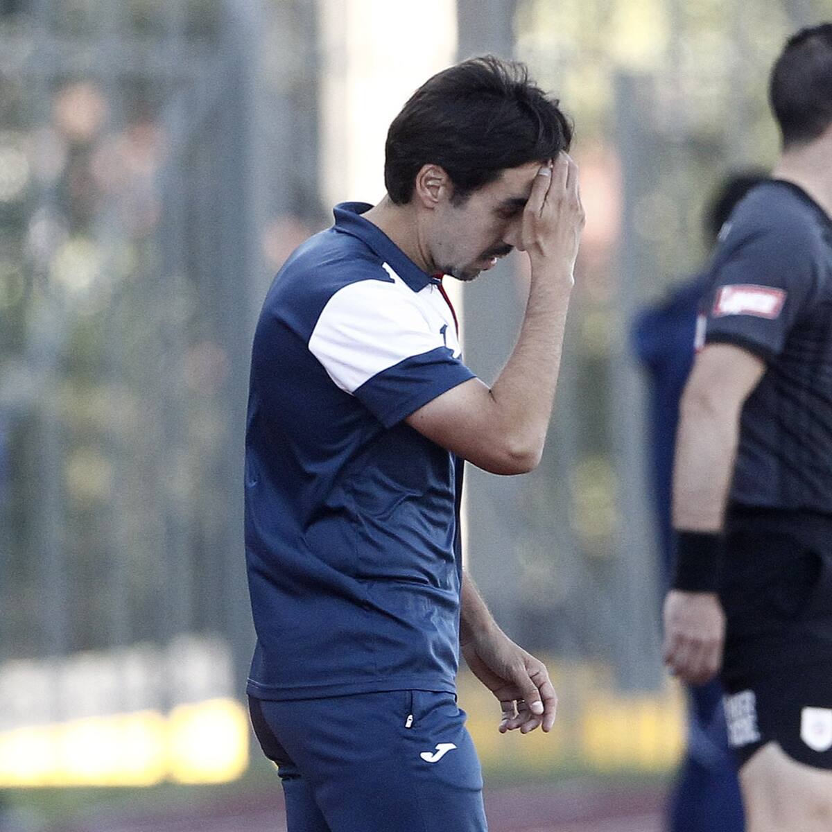 El primer gran revés de Francisco Meneghini en la U: se cae su fichaje favorito para 2026