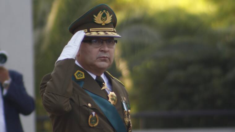 General Yáñez en su primer día al mando de Carabineros
