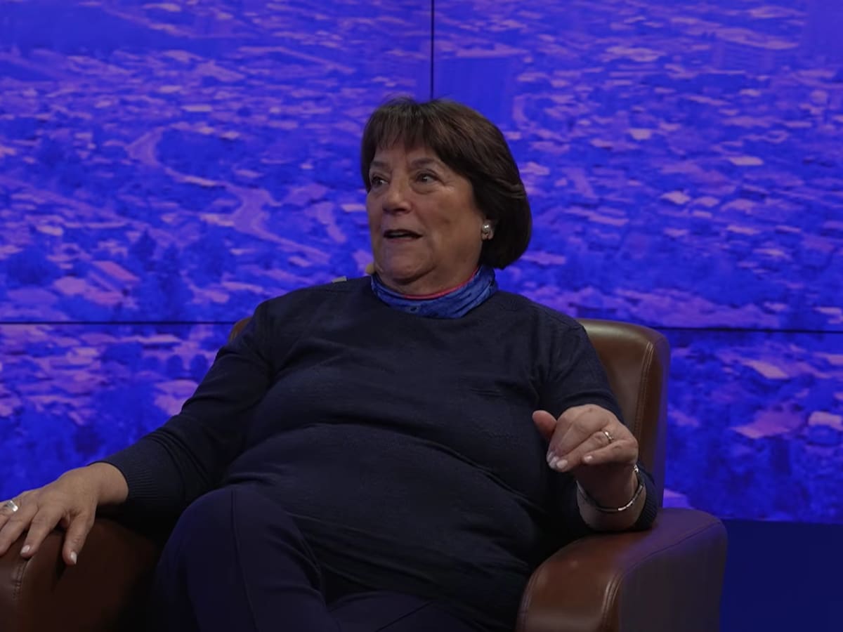 Adriana Delpiano: “A Chile le falta recuperar la calle, el jardín, el lugar donde encontrarse con otros”