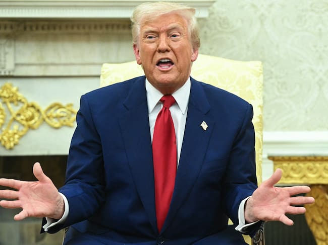 TOPSHOT - US President Donald Trump speaks during a meeting with Israeli Prime Minister Benjamin Netanyahu in the Oval Office of the White House in Washington, DC, on April 7, 2025. Israeli Prime Minister Benjamin Netanyahu was in Washington on Monday to meet Donald Trump, whom he will likely ask for a reprieve from US tariffs while seeking further backing on Iran and Gaza. (Photo by SAUL LOEB / AFP) (Photo by SAUL LOEB/AFP via Getty Images)