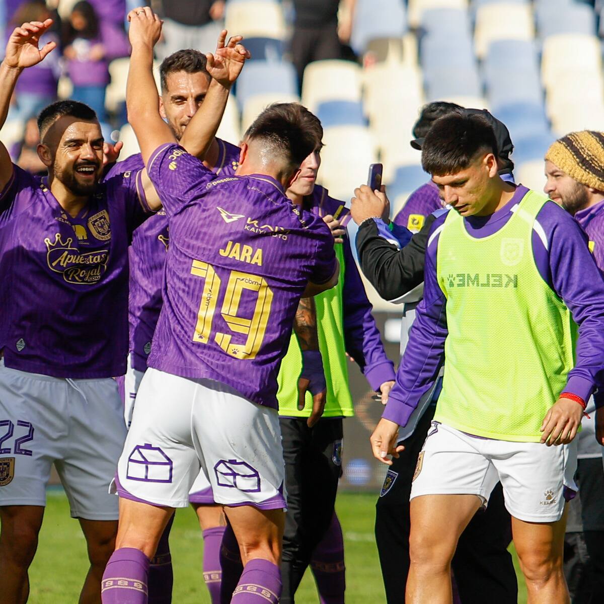 Deportes Concepción suma como refuerzo a un “cortado” en Colo Colo: así fue su particular oficialización