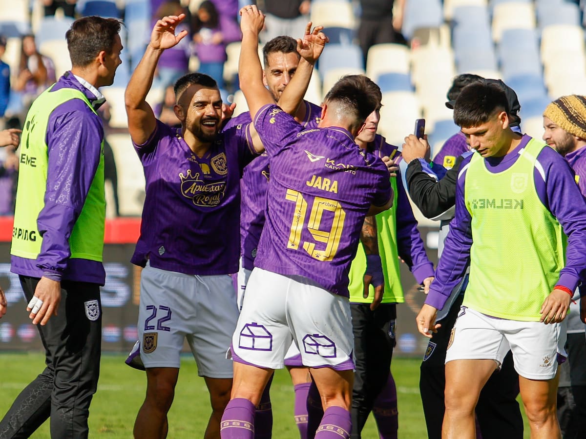 Deportes Concepción suma como refuerzo a un “cortado” en Colo Colo: así fue su particular oficialización