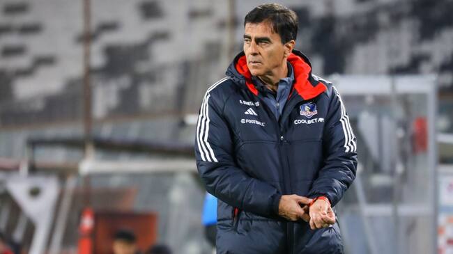Gustavo Quinteros detalla más posiciones para reforzar a Colo Colo: "Óscar Opazo no es un refuerzo, se fue y volvió"