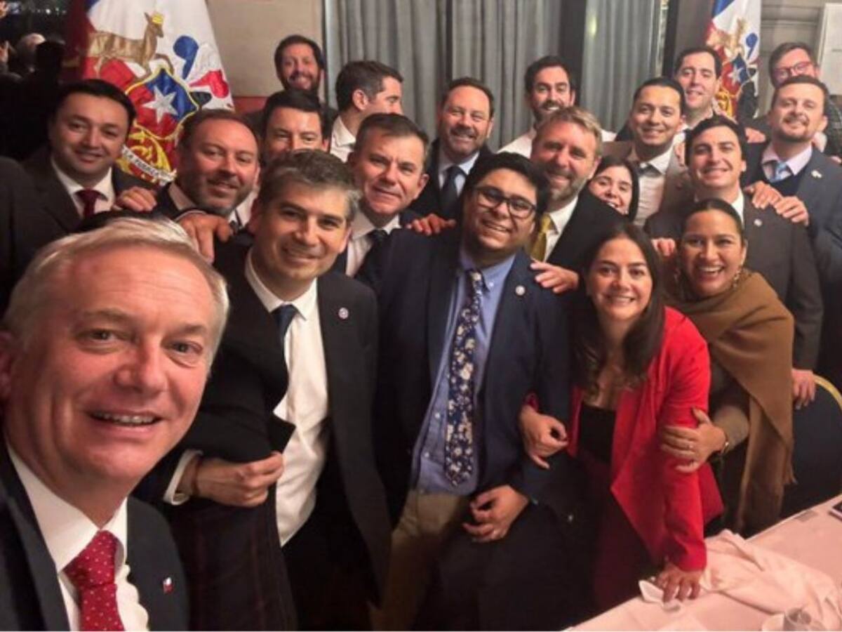 Tras semanas de tensión: Presidente Kast interviene y pide a Republicanos evitar nuevos choques con Chile Vamos