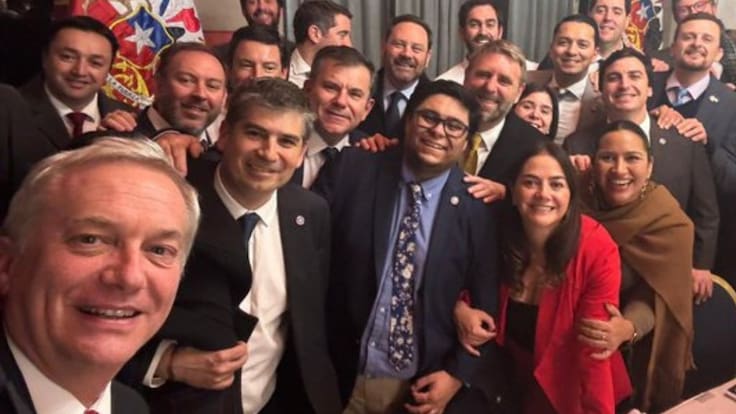 Tras semanas de tensión: Presidente Kast interviene y pide a Republicanos evitar nuevos choques con Chile Vamos