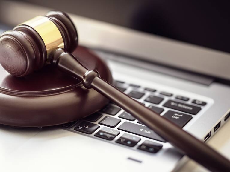 Corte Suprema aprueba la realización de remates en línea: ¿Cómo serán?