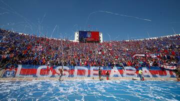 Grave denuncia: afirman que la U y la ANFP ayudaron a peligroso barrista a volver a los estadios