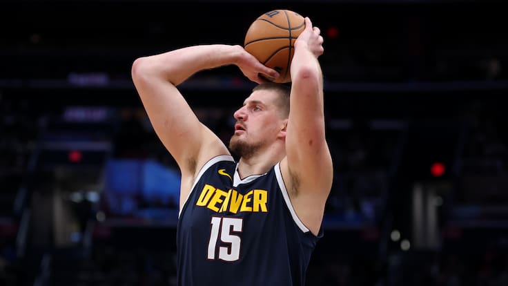 Nikola Jokic hace historia a nivel individual pero los Nuggets no pueden con el peor equipo de la NBA