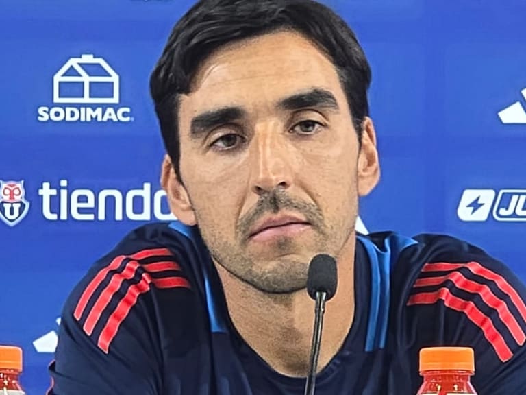 “Paqui” Meneghini reconoce problemas físicos de Rivero y da la clave para sumar su primer triunfo dirigiendo a la U de Chile