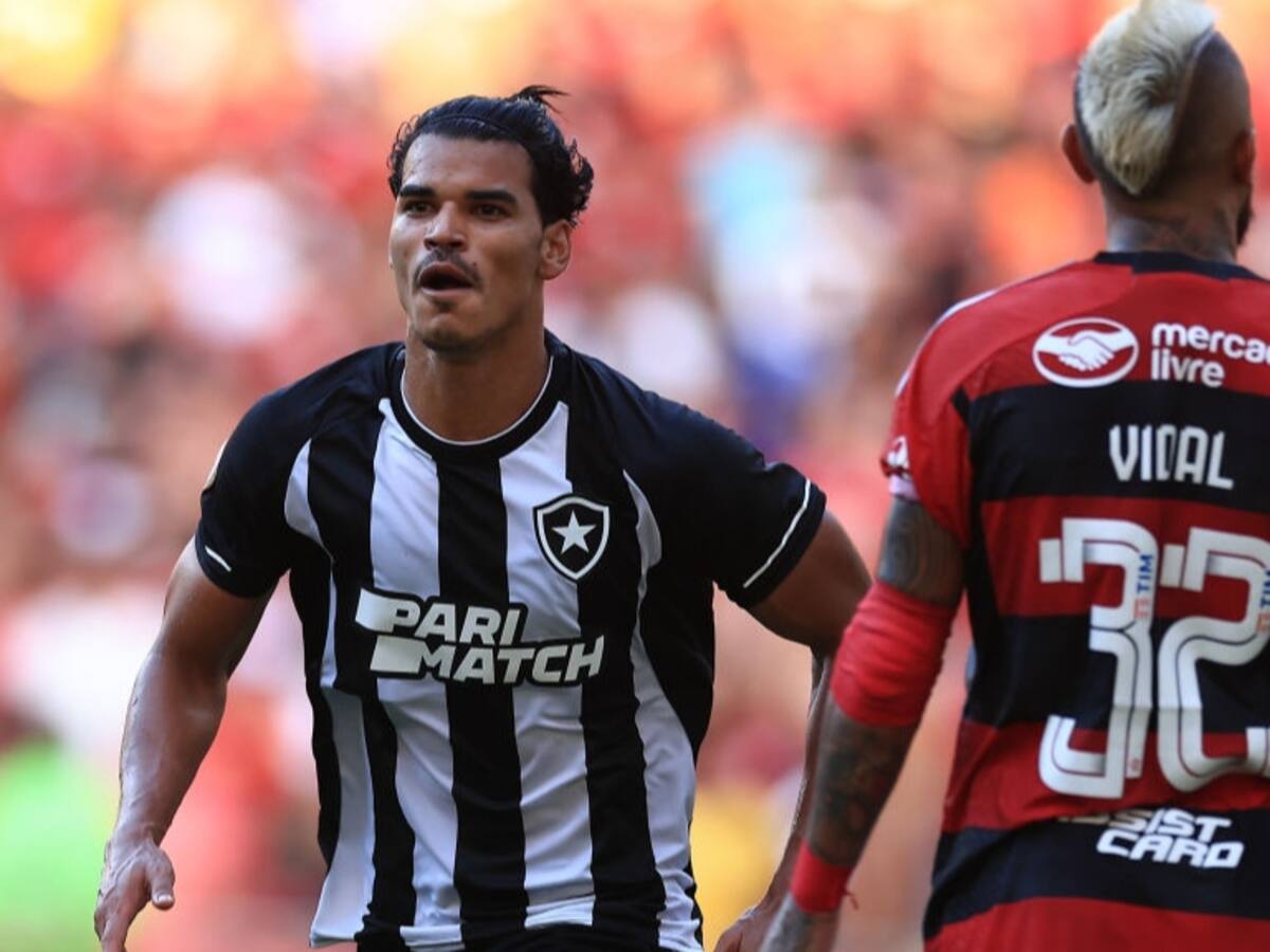 Arturo Vidal es titular en dolorosa derrota de Flamengo ante Botafogo por el Brasileirao