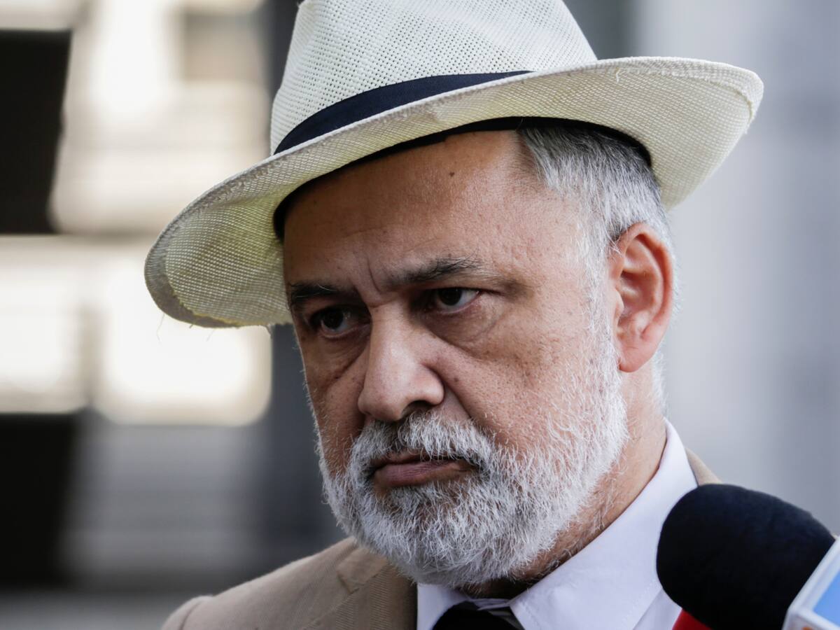 Carrera por Santiago: Aldo Duque renuncia a la candidatura como alcalde en favor de Mario Desbordes (RN)
