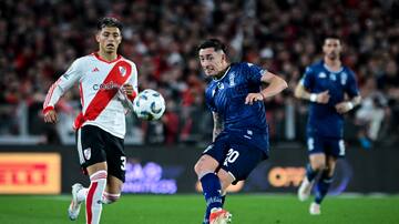 Se acerca a River: aseguran que Marcelo Gallardo llamó a Rodrigo Echeverría para ficharlo en 2025