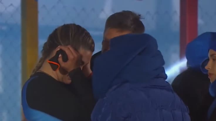 “No se olviden de mí”: Figura de Canal 13 se quiebra y llora tras dura salida de programa