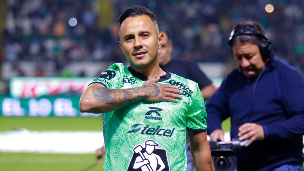 Everton anuncia el fichaje del mexicano Luis Chapo Montes