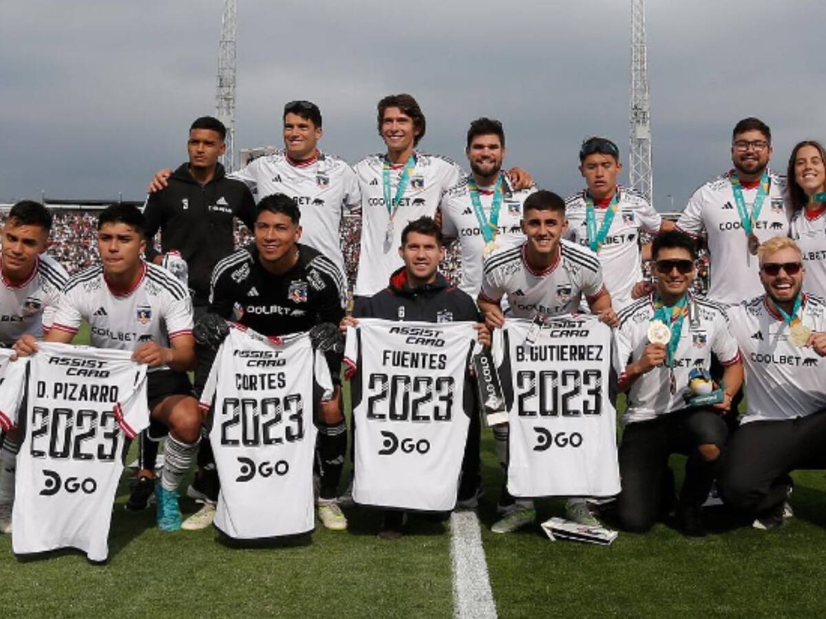 Colo Colo homenajeó a medallistas del Team Chile en el Monumental antes del duelo ante Unión La Calera