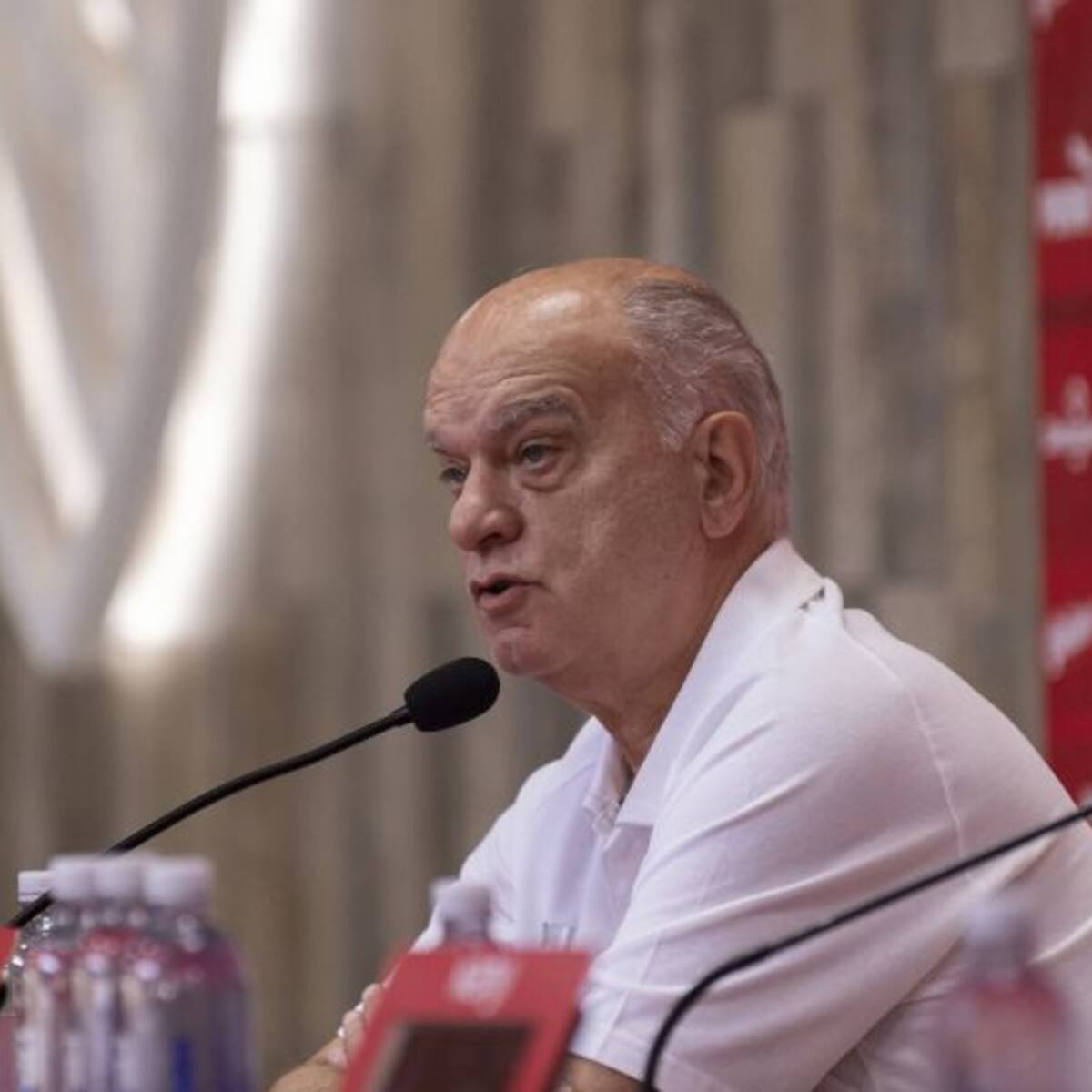 Presidente de Independiente sigue dando vergüenza pública asegurando que “les corresponde” que los dejen por ganadores de la llave ante la U