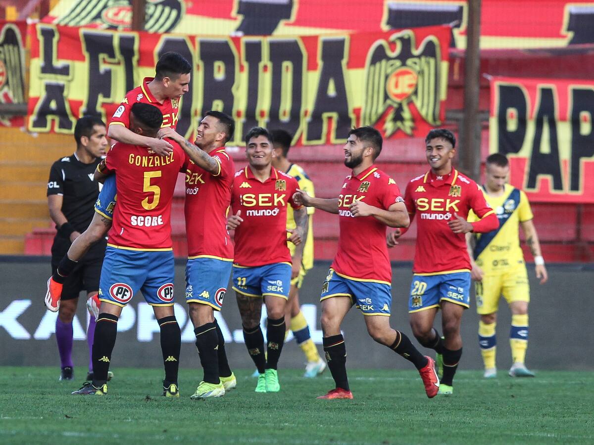 El nuevo capitán de U. Española sonríe tras goleada sobre Everton: “Con la U no merecimos perder, así que veníamos con esa espina”