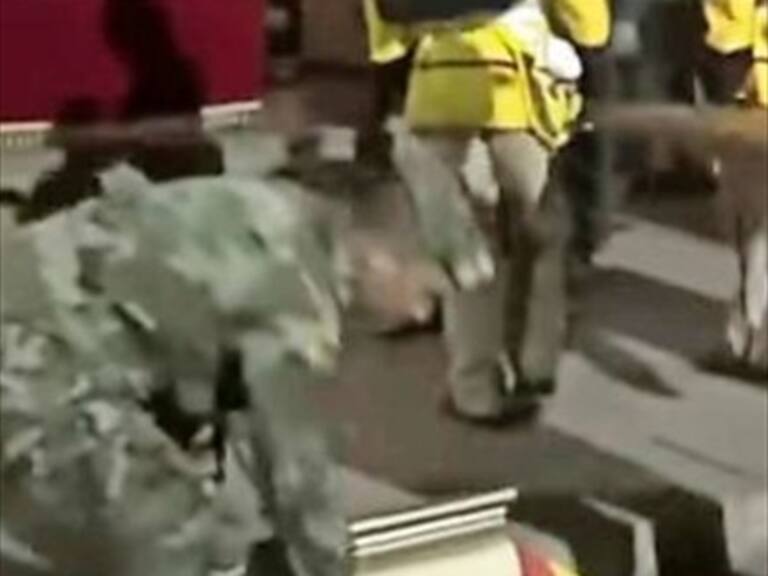 Bochornoso incidente en Bolivia terminó con urna de héroe de la Guerra del Pacífico en el suelo