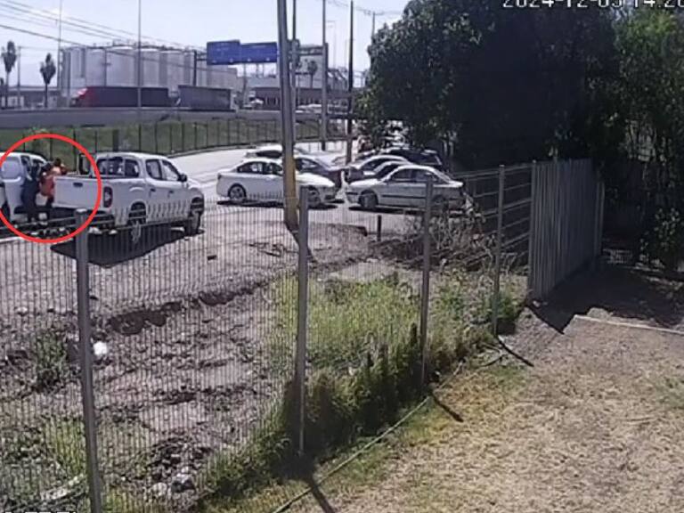 Delincuentes retienen por varias horas a conductor para robarle su camioneta en Quilicura