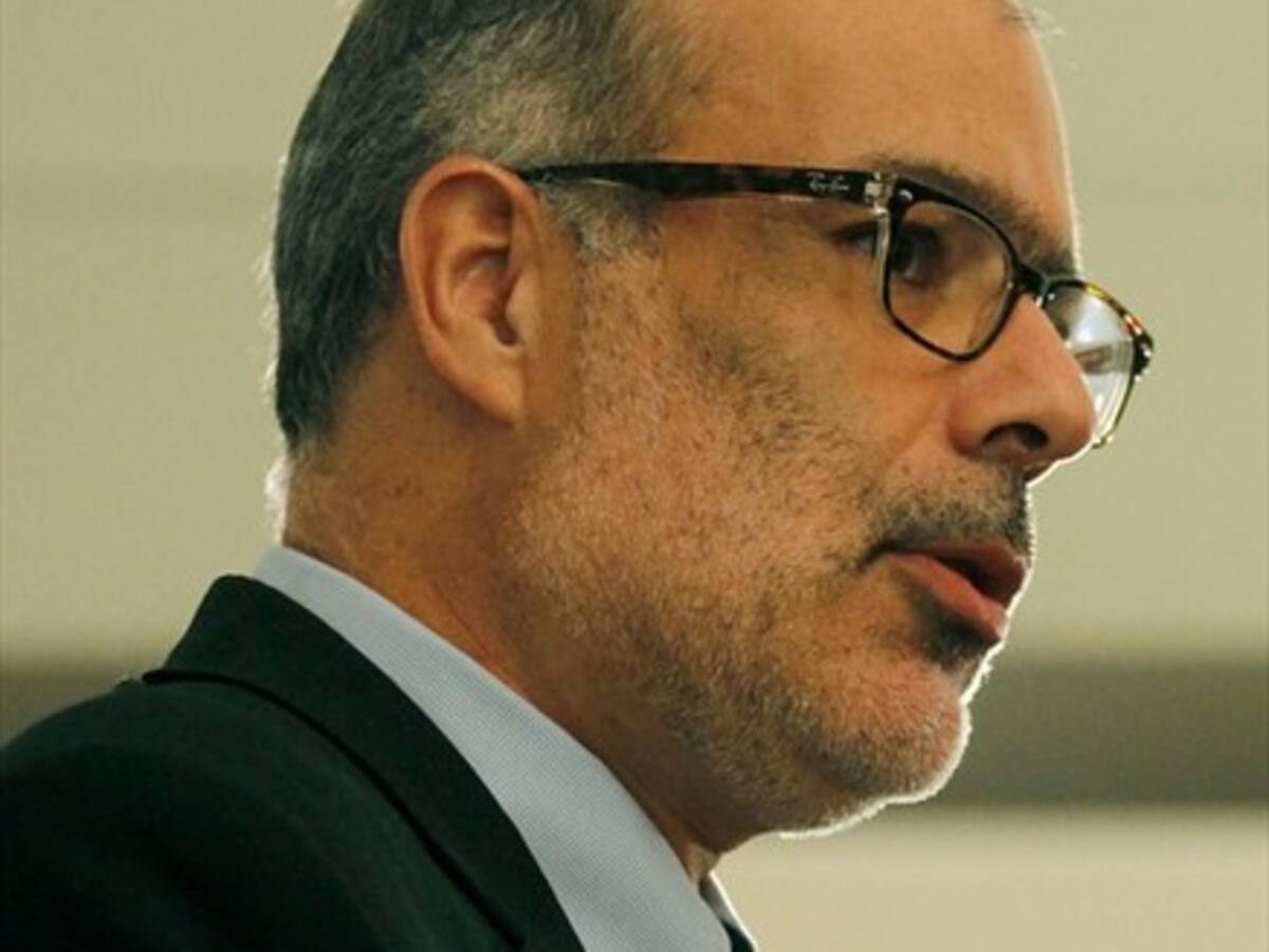 Ministro Valdés por bajo crecimiento: «No tenemos que caer en la desesperación por un mes»