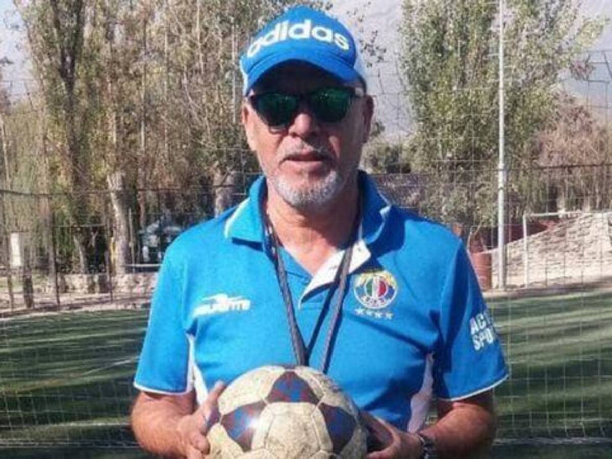 Expresidente del Sifup avala la paralización por el aumento en el cupo de extranjeros: “Para los representantes, es como venta de ropa usada”
