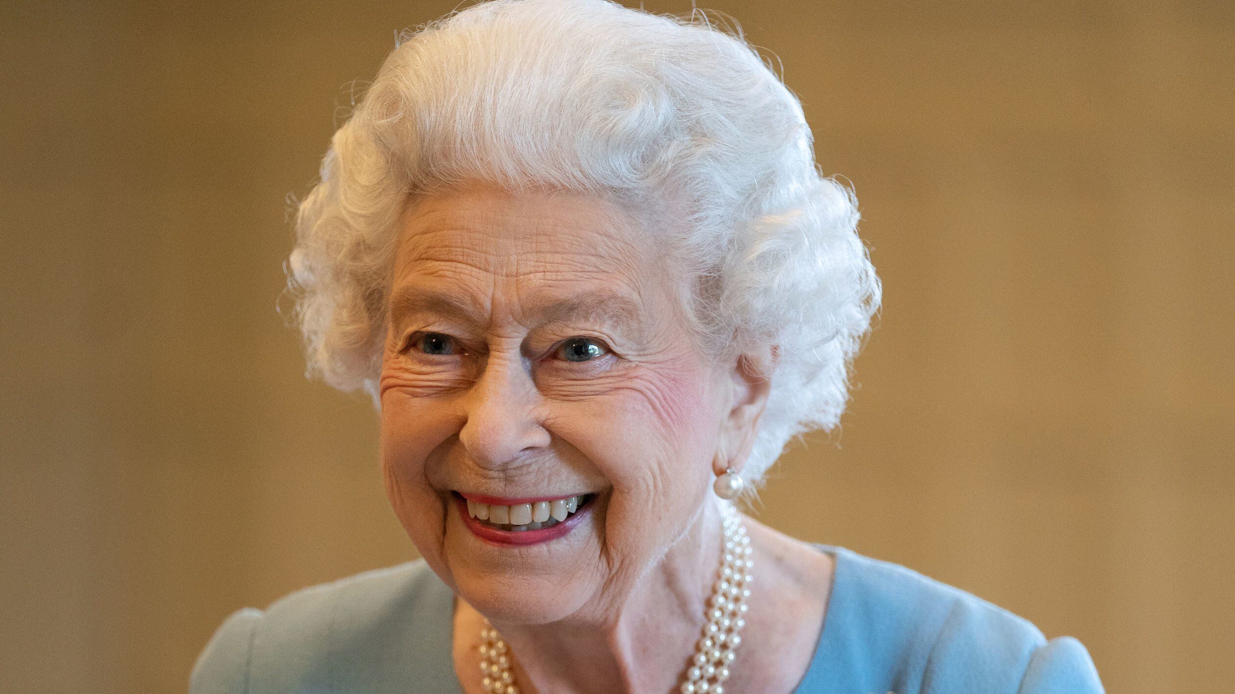 KING'S LYNN, ENGLAND - FEBRUARY 05: Queen Elizabeth celebrates the start of the Platinum Jubilee during a reception in the Ballroom of Sandringham House on February 5, 2022 in King's Lynn, England. The Queen came to the throne 70 years ago this Sunday when, on February 6 1952, the ailing King George VI , who had lung cancer, died at Sandringham in the early hours. (Photo Joe Giddens - by WPA Pool/Getty Images)