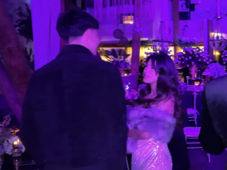 Conocida pareja de creadores de contenido es sorprendida y generan reacciones divididas: “¿Qué está pasando acá?"