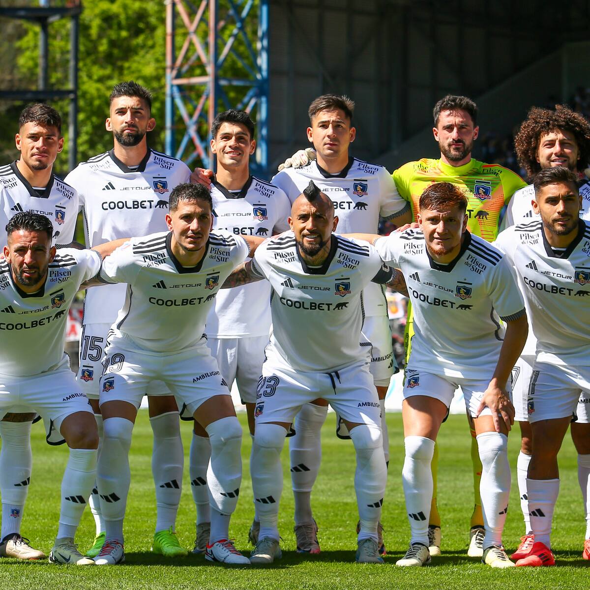 “¿De qué equipo del fútbol chileno eres hincha?”: Encuesta Cadem destaca a Colo Colo como el equipo con más seguidores en Chile