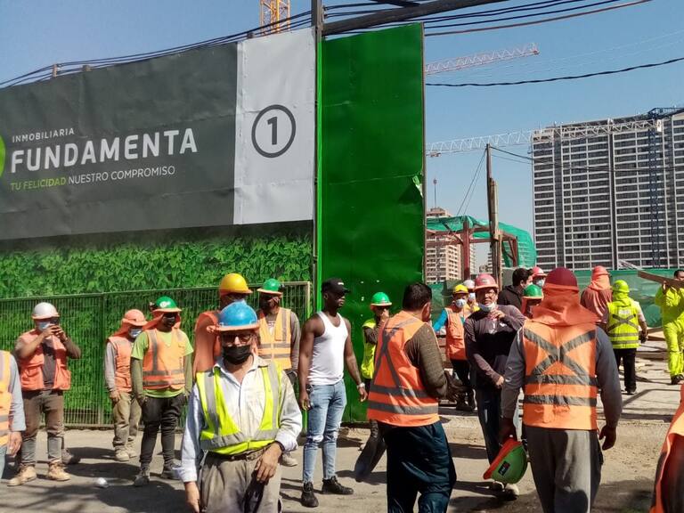 Municipalidad de Ñuñoa descarta intervención en cese de construcción en Plaza Egaña: “Es el megaproyecto el que decidió detener las obras»
