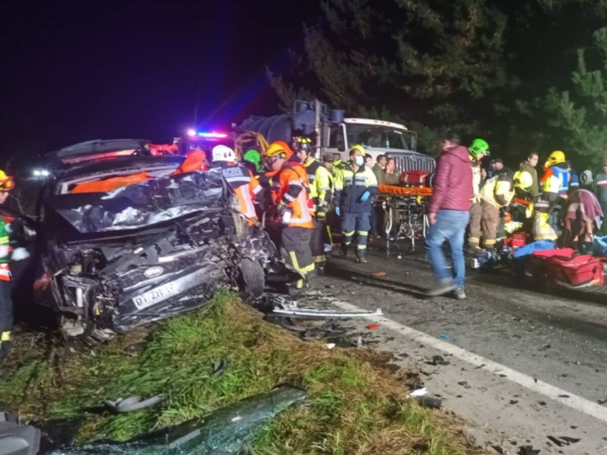 Fatal accidente de tránsito deja cinco fallecidos y nueve personas lesionadas en Llanquihue