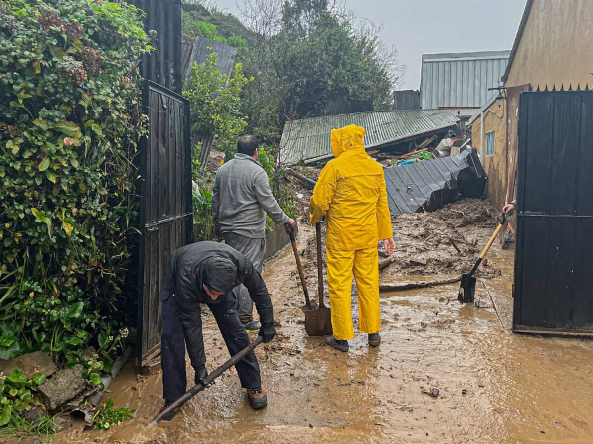 Sistema frontal en Chile: temporal deja 4 personas lesionadas, 650 aislados y 156 damnificados