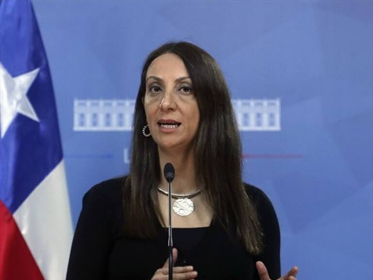Vocera: Mis preguntas no se refieren al PS como institución, sino que a lazos de algunos militantes