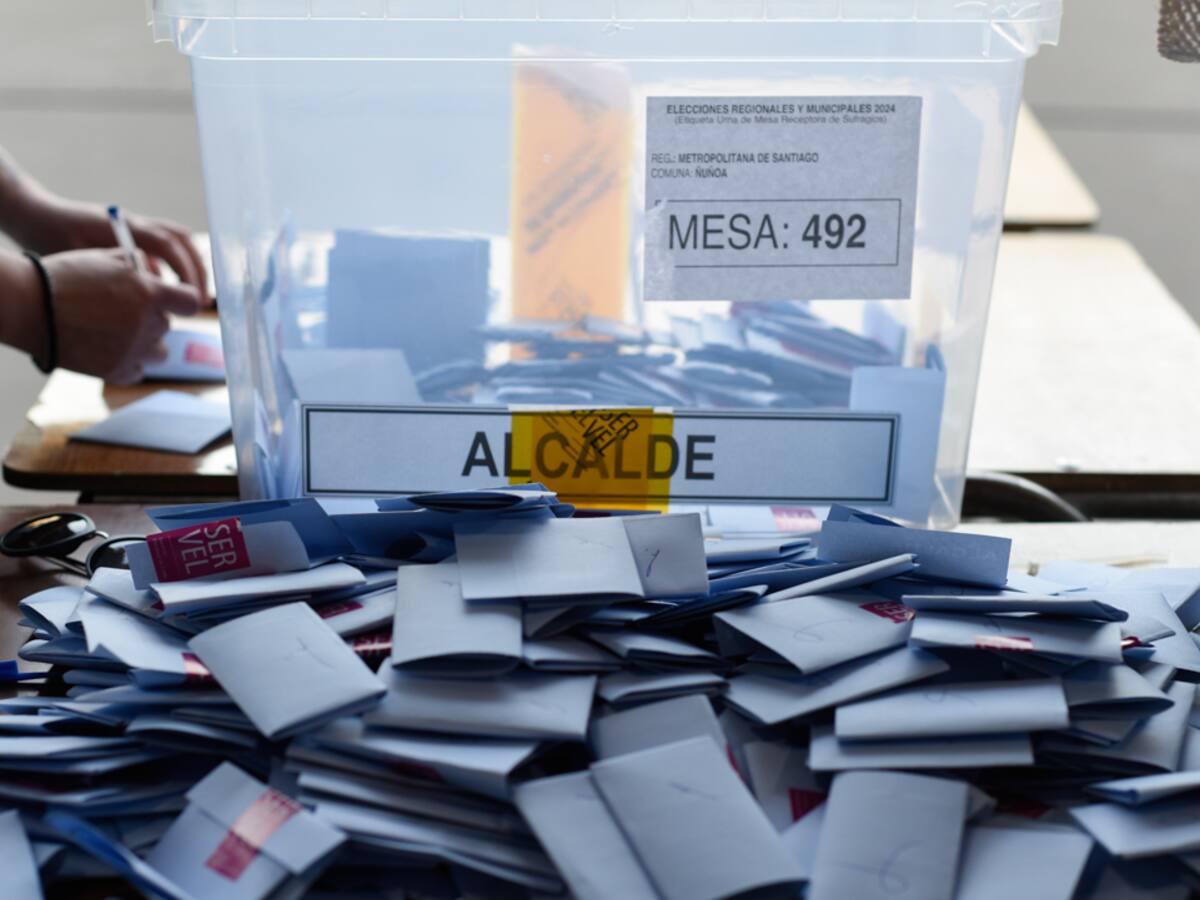 Tras Elecciones Municipales 2024: estas son las comunas de la región Metropolitana que recontarán sus votos