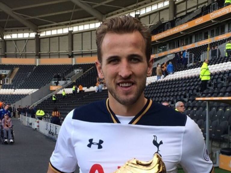 Harry Kane marcó triplete y dejó a Alexis Sánchez con las ganas de ser goleador de Premier