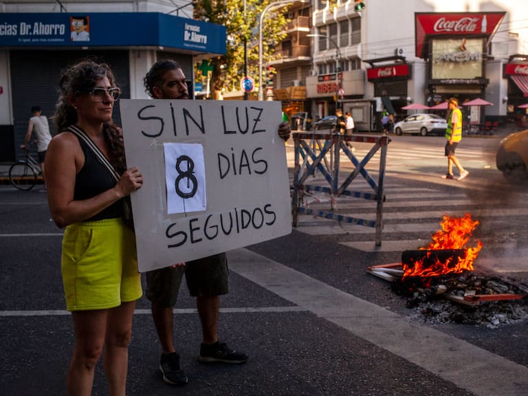 Protestas en Buenos Aires por el apagón masivo en la capital de Argentina
