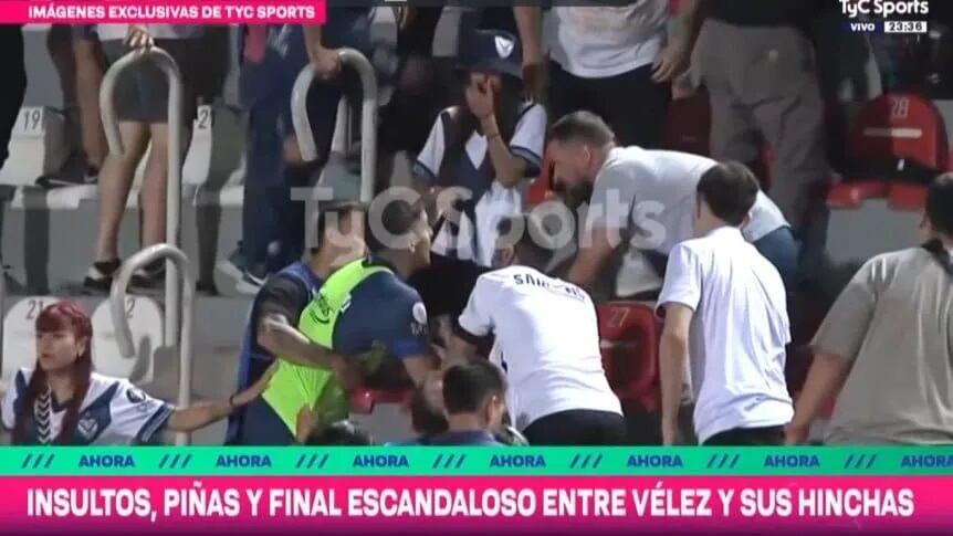 ¡Escándalo de proporciones! Jugadores de Vélez se trenzaron a golpes con hinchas tras perder la Copa Argentina | TyC Sports