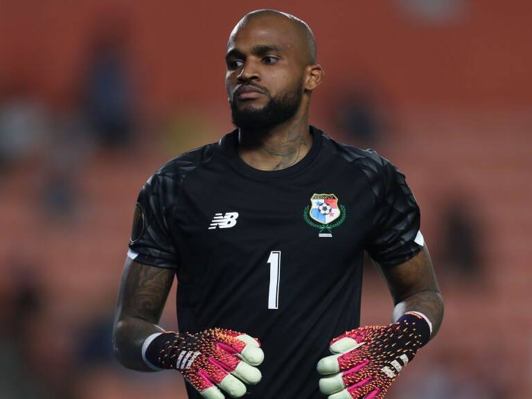 Luis Mejía, arquero de la selección panameña, llega a reforzar a Unión Española