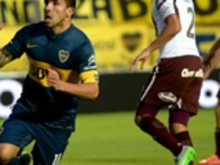 La criminal patada que le dio Gustavo Gómez a Carlos Tévez