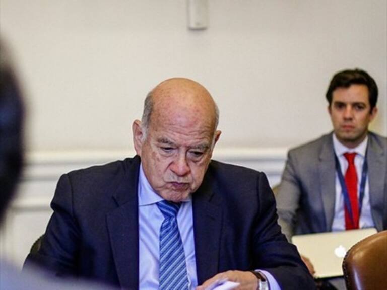 Senador Insulza y actual momento del PS: «Estamos en un período de confusión»
