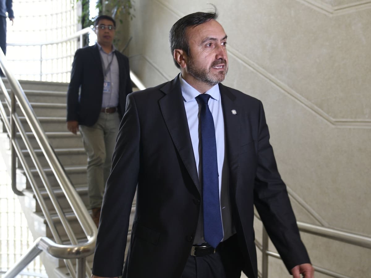 Aseguran que diputado Francisco Pulgar pierde casi 4 kilos desde que inició su huelga de hambre en prisión preventiva: acusa ser un “preso político“