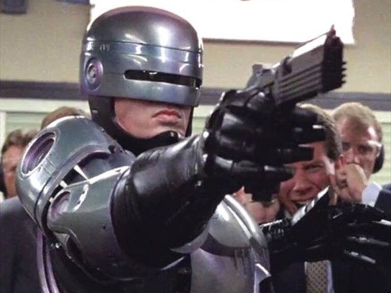 Director de Distrito 9 hará una secuela del RoboCop original