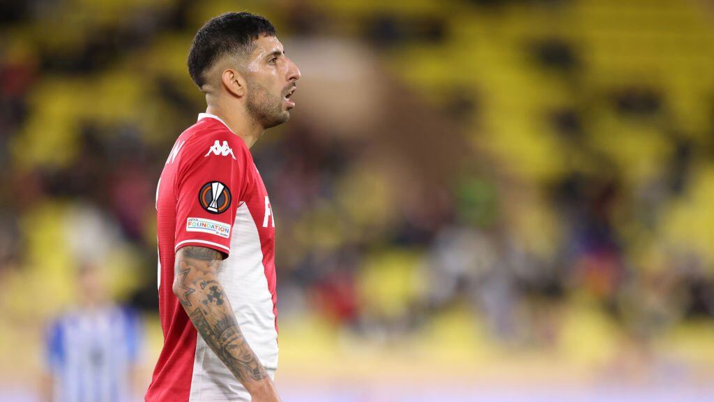 Guillermo Maripán participa en el triunfo del Mónaco ante el Trabzonspor