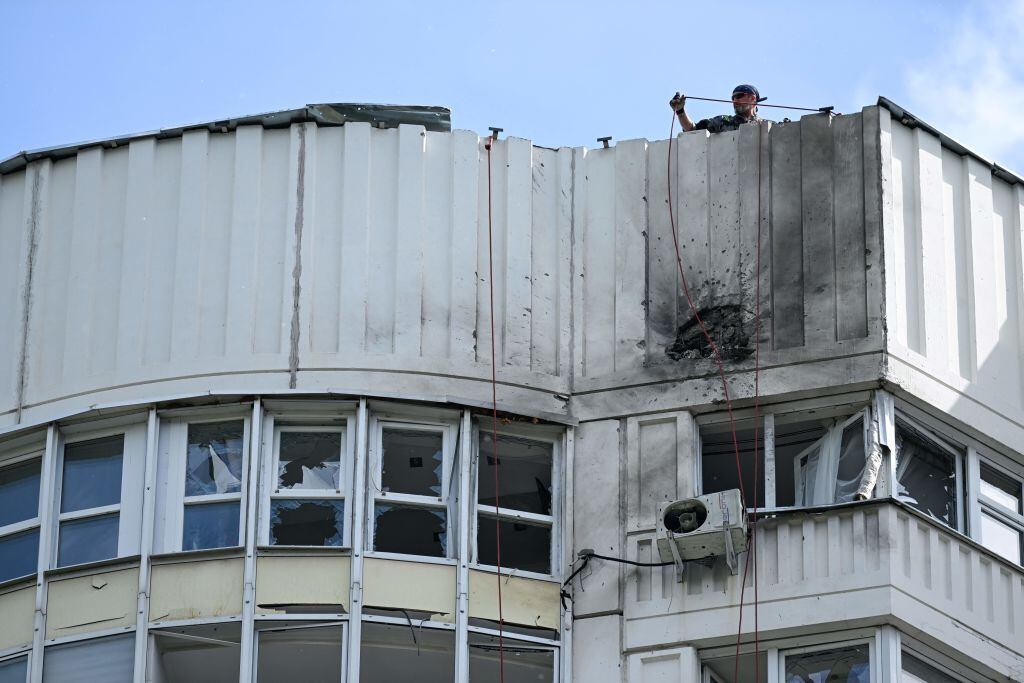 El daño provocado en un edificio de Moscú tras ataque de drones